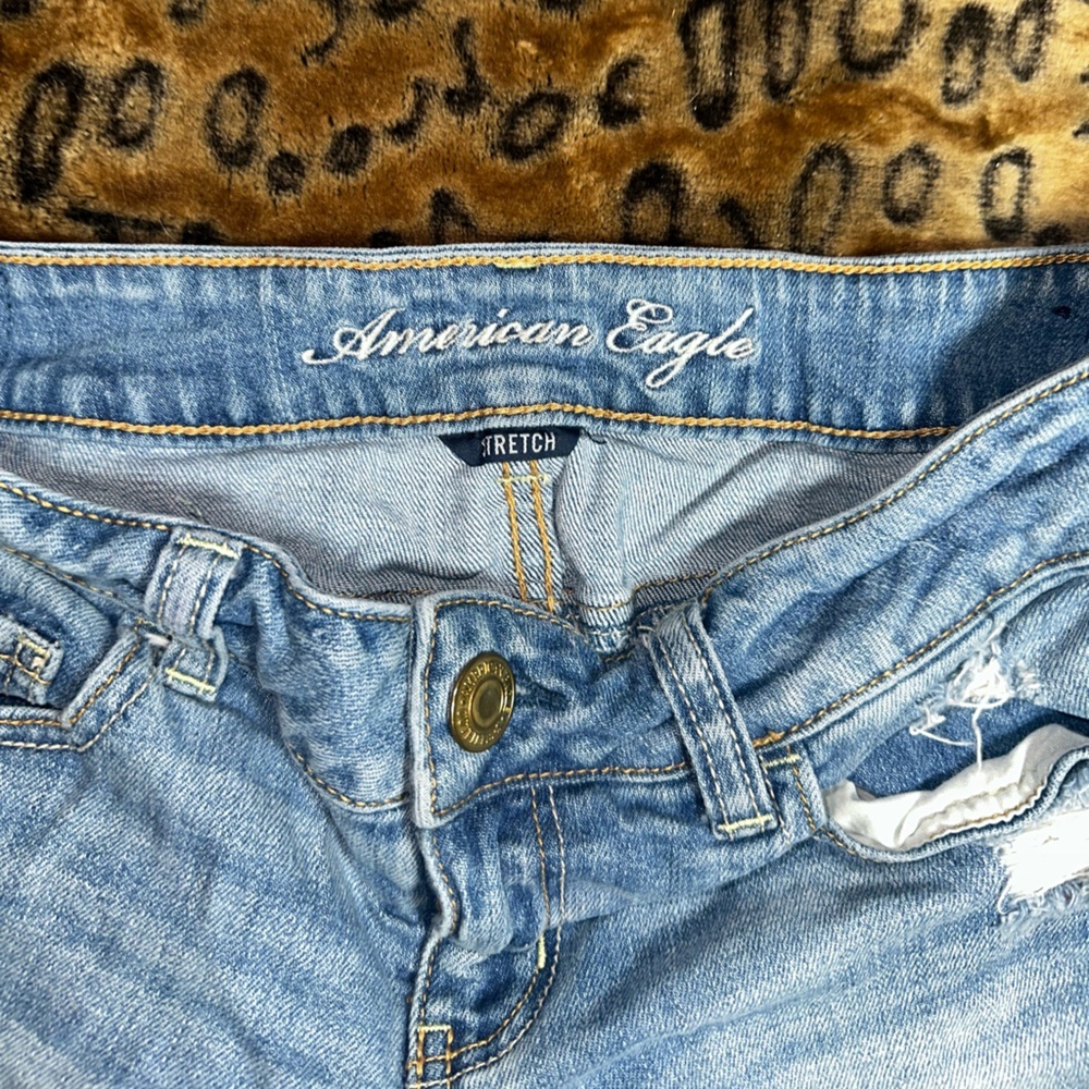 American Eagle Denim Shorts Women’s 4 Distressed Cutoff 2011 AEO - Picture 5 of 8